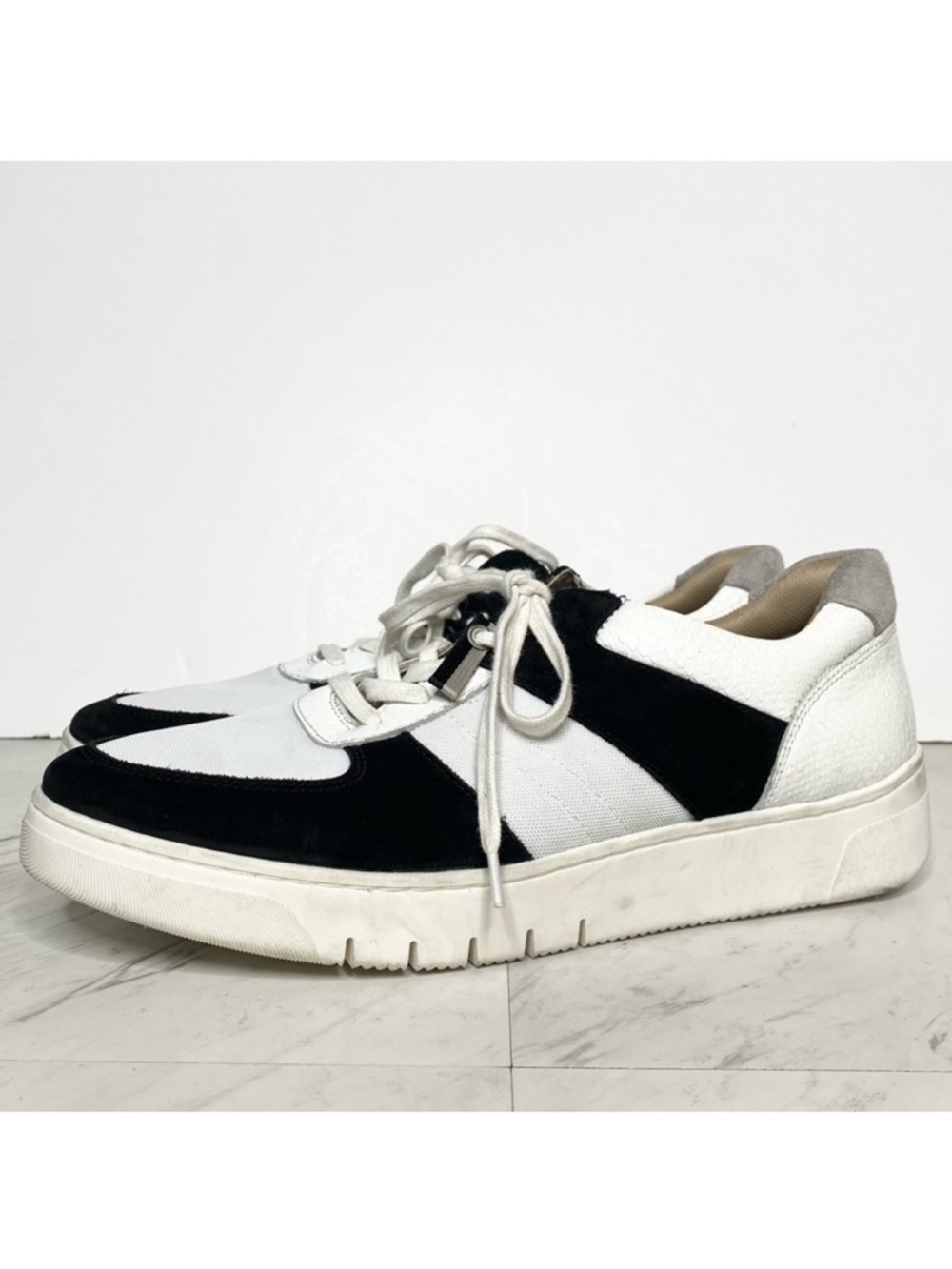 Naturalizer Hadley Black White Sneaker 12M